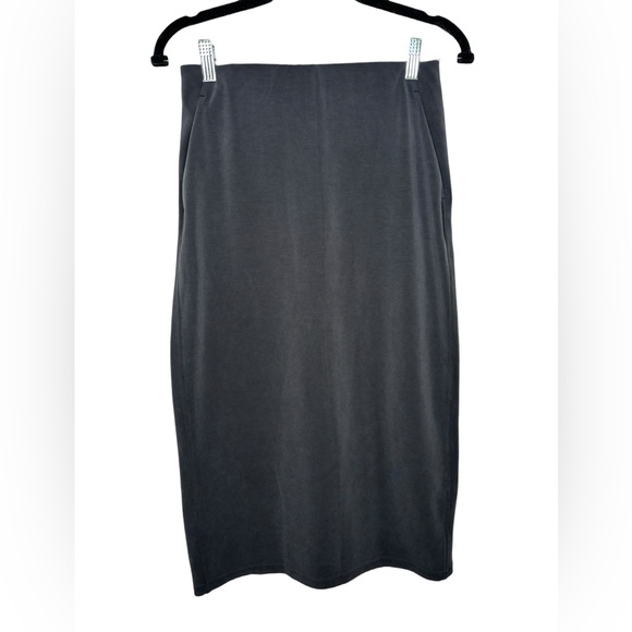 lululemon athletica Dresses & Skirts - Lululemon Softstreme High-Rise Midi Skirt Charcoal Black Size 6